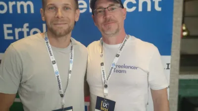 Jörg Zimmer und Nico Kavelar von SE Ranking auf der Campixx