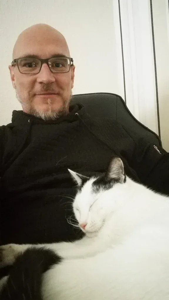 Jörg Zimmer - SEO & SEA Freelancer Berlin, bereit für dein Projekt