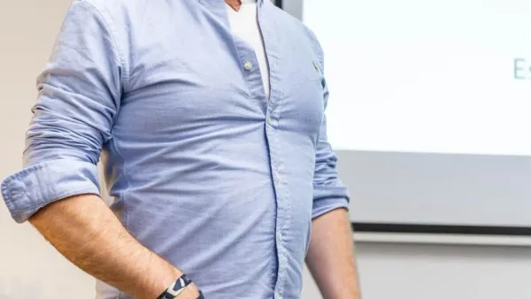 Jörg Zimmer vor einem LinkedIn-Vortrag - Gemeinsam für mehr SEO-Qualität